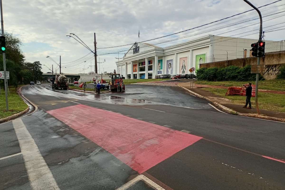 Carros já podem trafegar por toda a extensão da avenida