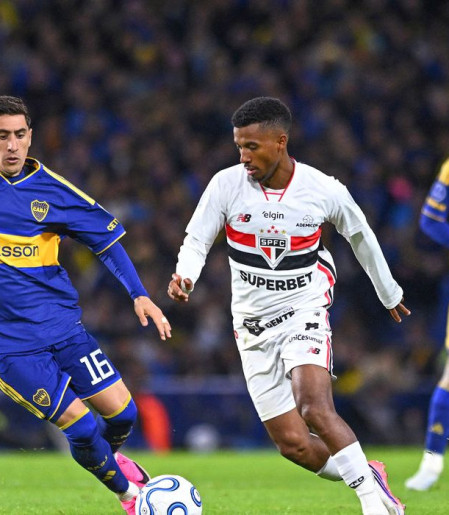 Ex-Palmeiras marca e São Paulo perde do Boca Juniors na Sul-Americana