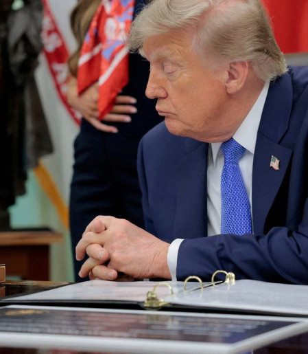 Trump promete US$ 5 mil a cada americano se vencer eleições