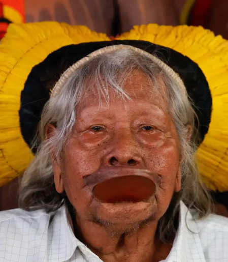 Cacique Raoni, de 94 anos, recebe cuidados paliativos em Mato Grosso