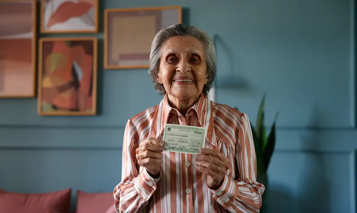 Campanha incentiva voto de quem tem mais de 70 anos