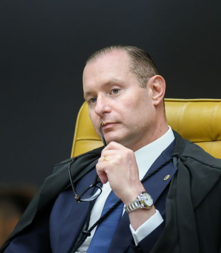 Zanin: não dá para investigar Moraes sem julgar atos de Mendonça