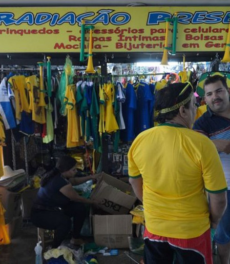 Vendas no comércio caem 0,8% em julho, com ressaca da Copa do Mundo
