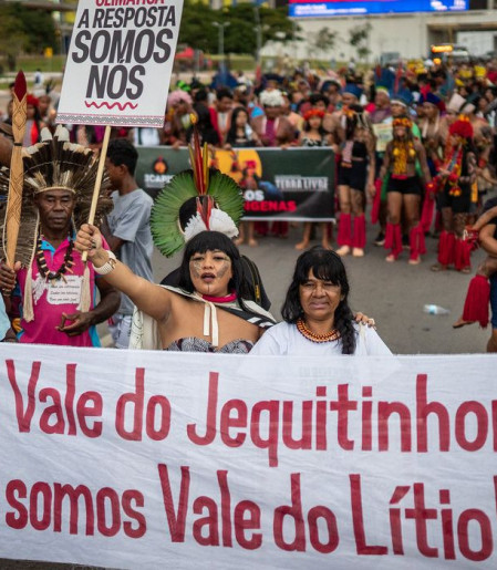 Maioria dos projetos no Congresso ameaçam indígenas, diz pesquisa