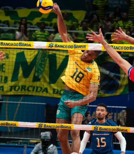 Brasil vence Chile na estreia pelo Sul-Americano de vôlei masculino
