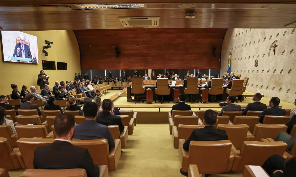 STF: plenário vai decidir se julgará Moraes e Mendonça simultaneamente