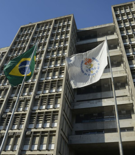 Justiça aumenta indenização a estudantes vítimas de racismo na Uerj