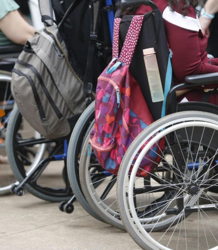Analfabetismo entre jovens e adultos com deficiência é 12 vezes maior