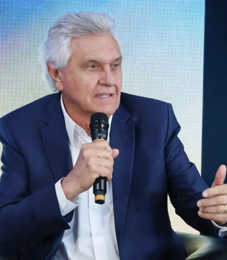 Caiado promete governo "transformador" e reformas estruturais