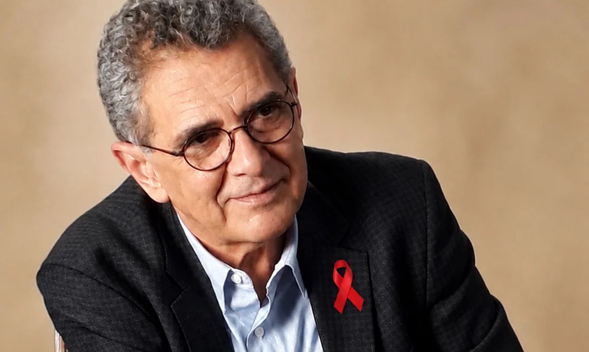 Morre Paulo Roberto Teixeira, referência no combate à aids no Brasil