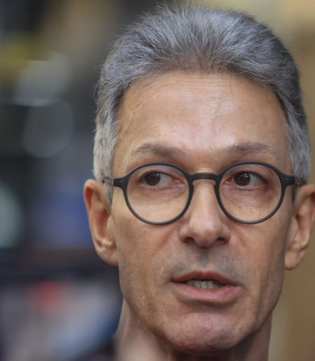 Zema propõe saída do Brics e redução de supersalários e de impostos