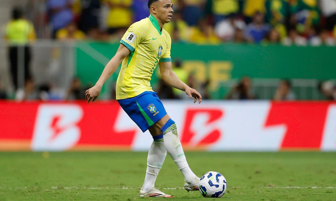 Wesley é cortado e Vanderson é convocado para amistosos da Seleção