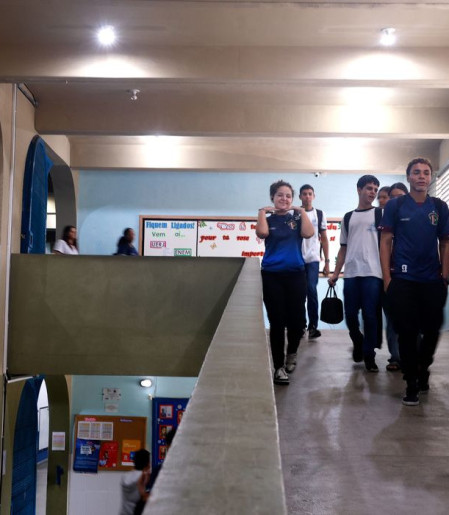 Pé-de-Meia começa a pagar sexta parcela a estudantes nesta segunda