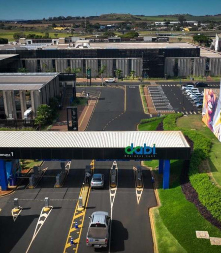 Workshop da Academia Digital no DABI Business Park aborda conceitos e aplicações práticas da Inteligência Artificial