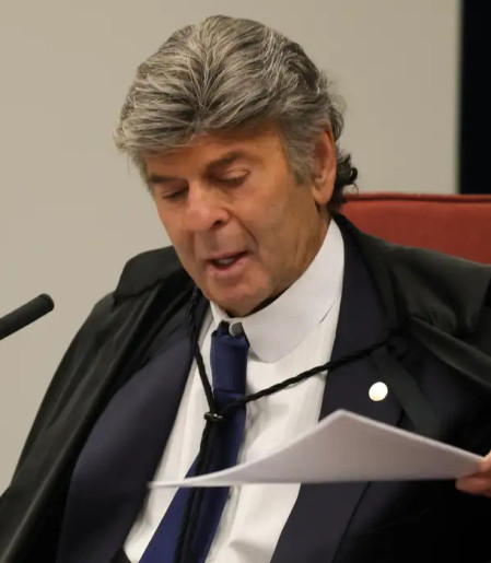 Fux vai relatar ação sobre idas da esposa de Moraes ao Senado
