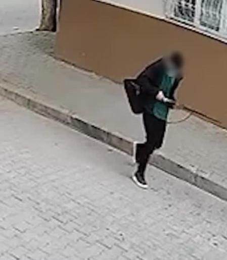 Estudante abre fogo do lado de fora de escola na Turquia