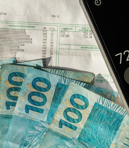 Arrecadação federal ultrapassa R$ 2 trilhões em oito meses