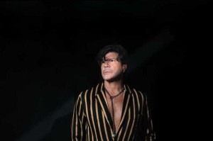Ex-vocalista do RPM se apresenta no Multiplan Hall