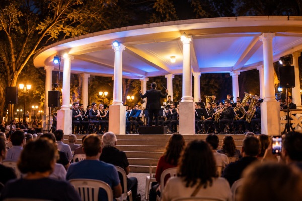 1&ordf; edi&ccedil;&atilde;o do Festival de Bandas Sinf&ocirc;nicas re&uacute;ne cerca de 300 m&uacute;sicos na Pra&ccedil;a 7 de Setembro
