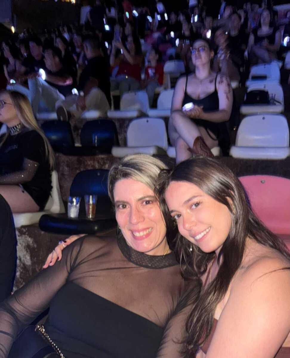 Carla Boghossian e a Letícia Pontin