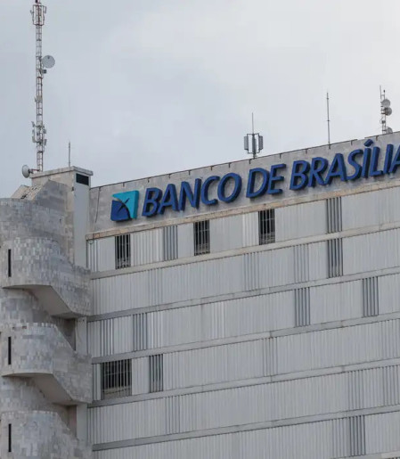 Caso Master: TCDF bloqueia até R$ 2,7 bi de ex-dirigentes do BRB