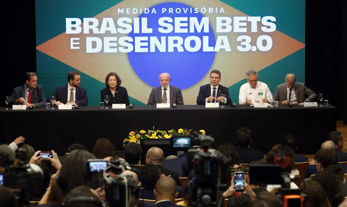 Governo cria 3ª fase do Desenrola com compra de dívidas pela União