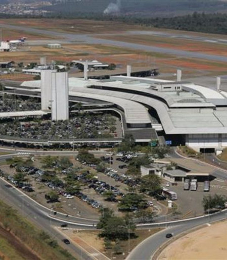 BH: Aeroporto de Confins suspende operações por problema na pista