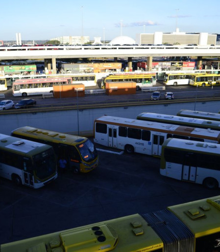 Nunes Marques cobra TREs por transporte público gratuito nas eleições