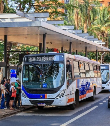 Eleitores poderão usar o transporte coletivo de graça