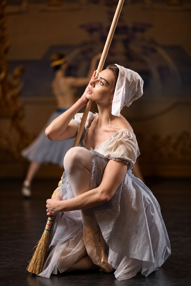 Espetáculo Cinderella reúne bailarinos da Rússia e de países europeus em montagem de balé clássico