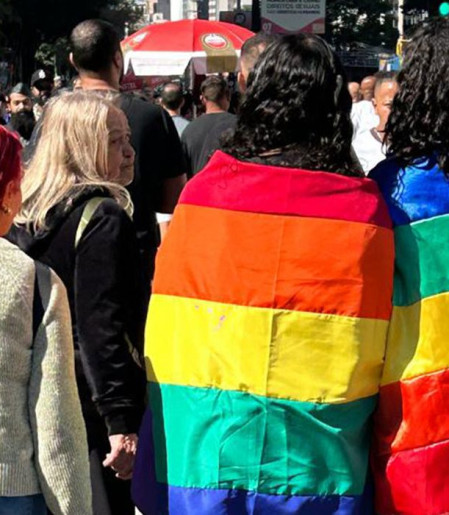 Monitoramento aponta 13 mil ataques a contas de candidaturas LGBT+