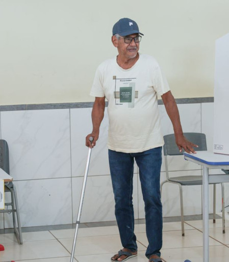 Idosos superam dificuldades e ressaltam importância do voto