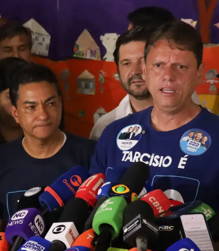 Reeleito em SP, Tarcísio promete mais entregas para o próximo mandato