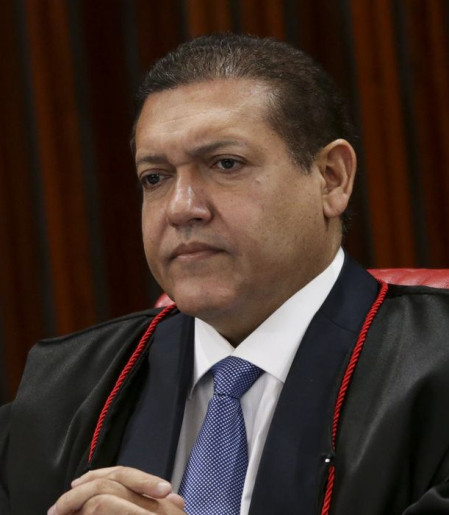 Decisão de Nunes Marques recoloca Deltan na disputa pelo Senado no PR