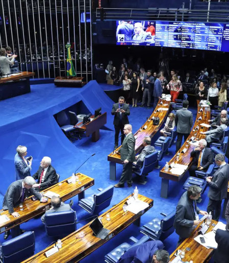 PL elege 19 senadores e soma 28; MDB conquista sete vagas e PT, seis