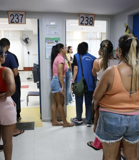 Governadores eleitos no primeiro turno têm entre 37 e 70 anos