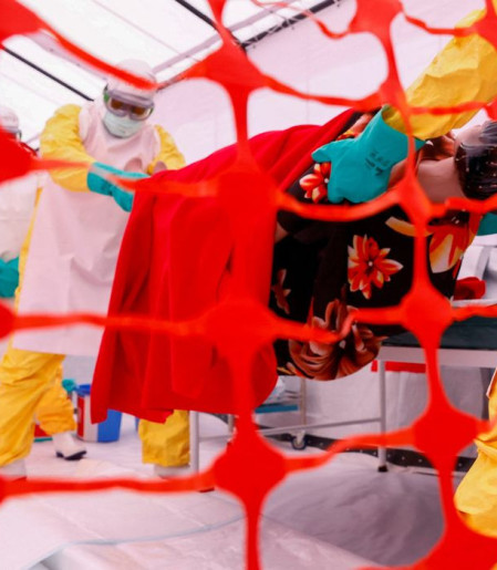 Quênia confirma primeiro caso de ebola; homem morreu após tratamento