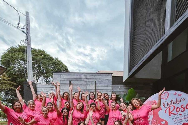 Outubro Rosa com Carla Boghossian - Divulgação