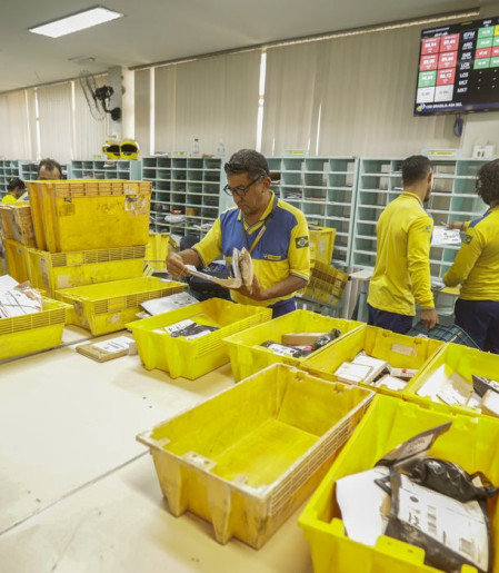 AliExpress e Correios firmam acordo para acelerar entregas no Brasil