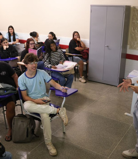Enem 2026: inscrito automaticamente deve escolher idioma da prova