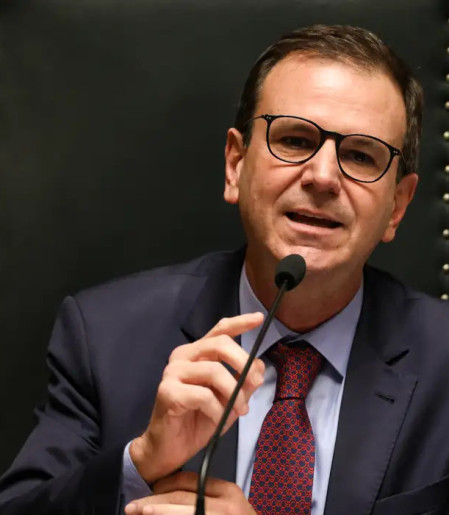 Paes recorre ao STF para barrar anulação dos votos de Garotinho 