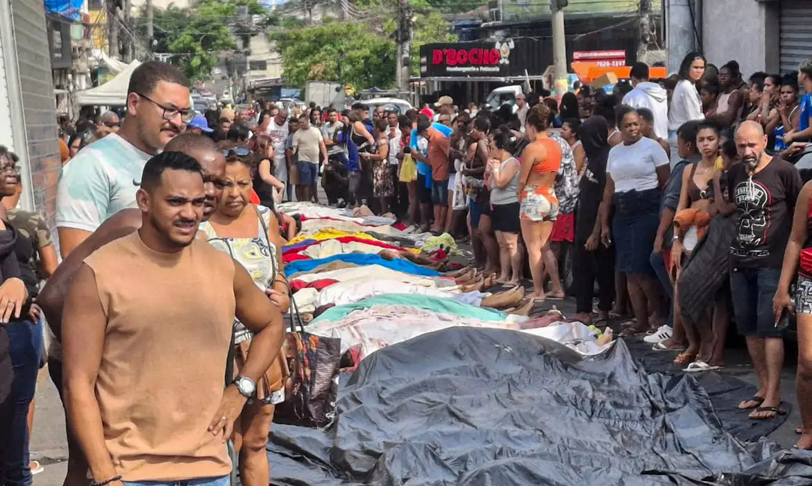 Moraes envia à PGR imagens da Operação Contenção