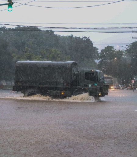 Inmet alerta para grande perigo de tempestade no Sul do país  