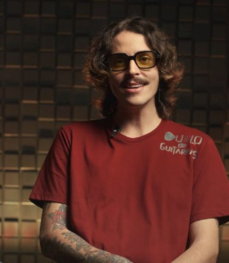 Reality show Duelo de Guitarras destaca perfil de Lucas Moscardini