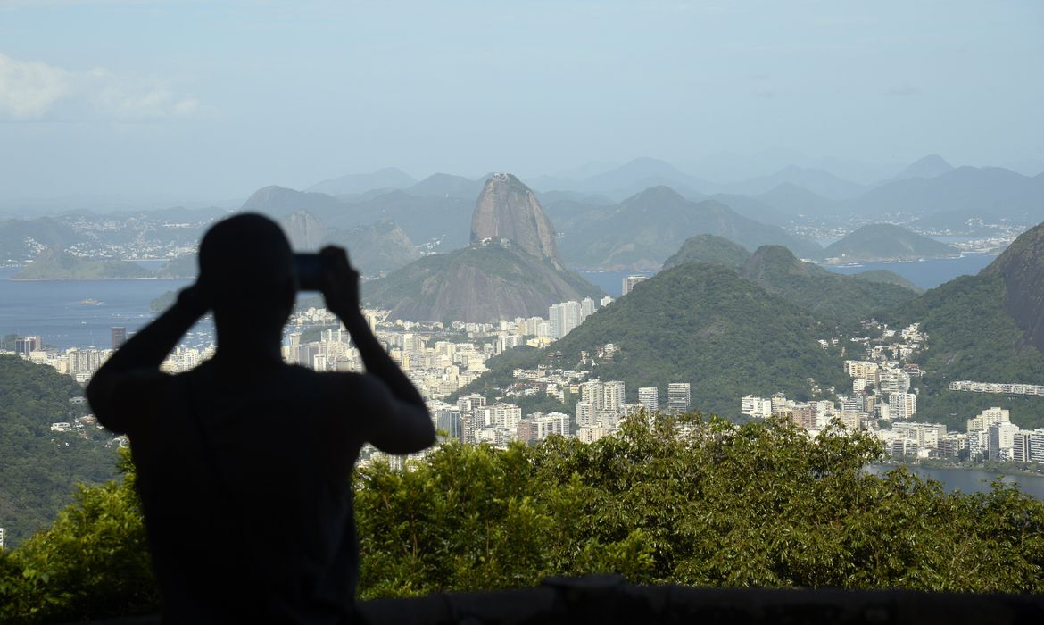 PM do Rio reforça policiamento para o feriado de segunda-feira
