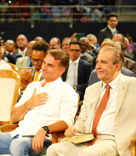Flávio passa domingo reunido com prefeitos e vereadores de São Paulo