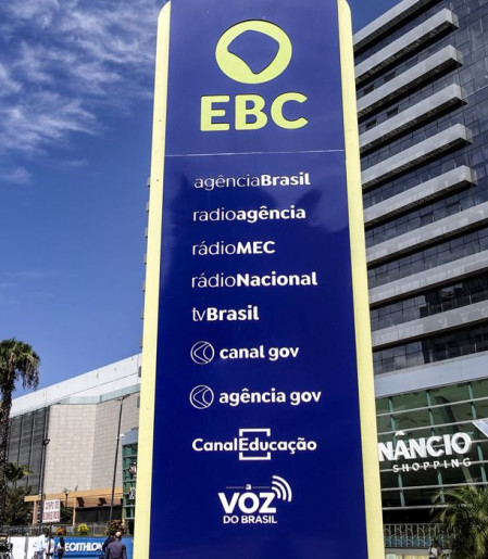 SBT admite erro ao atribuir à EBC falha em propaganda eleitoral