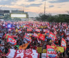 Milhares de estudantes tomam a Esplanada em apoio a Lula