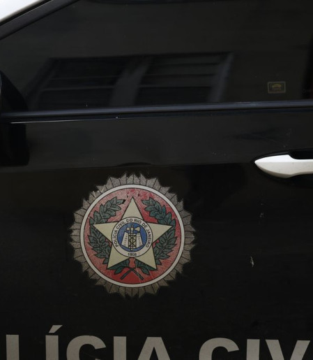 Polícia investiga ligação de policiais com facção criminosa
