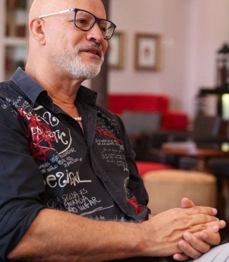 Escritor Joaquim Arena preenche vazios de Europa negra invisibilizada